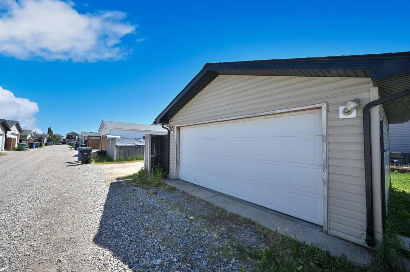 Holiday home 12 Spacious W Ac, Crib, Garage, By Airport *