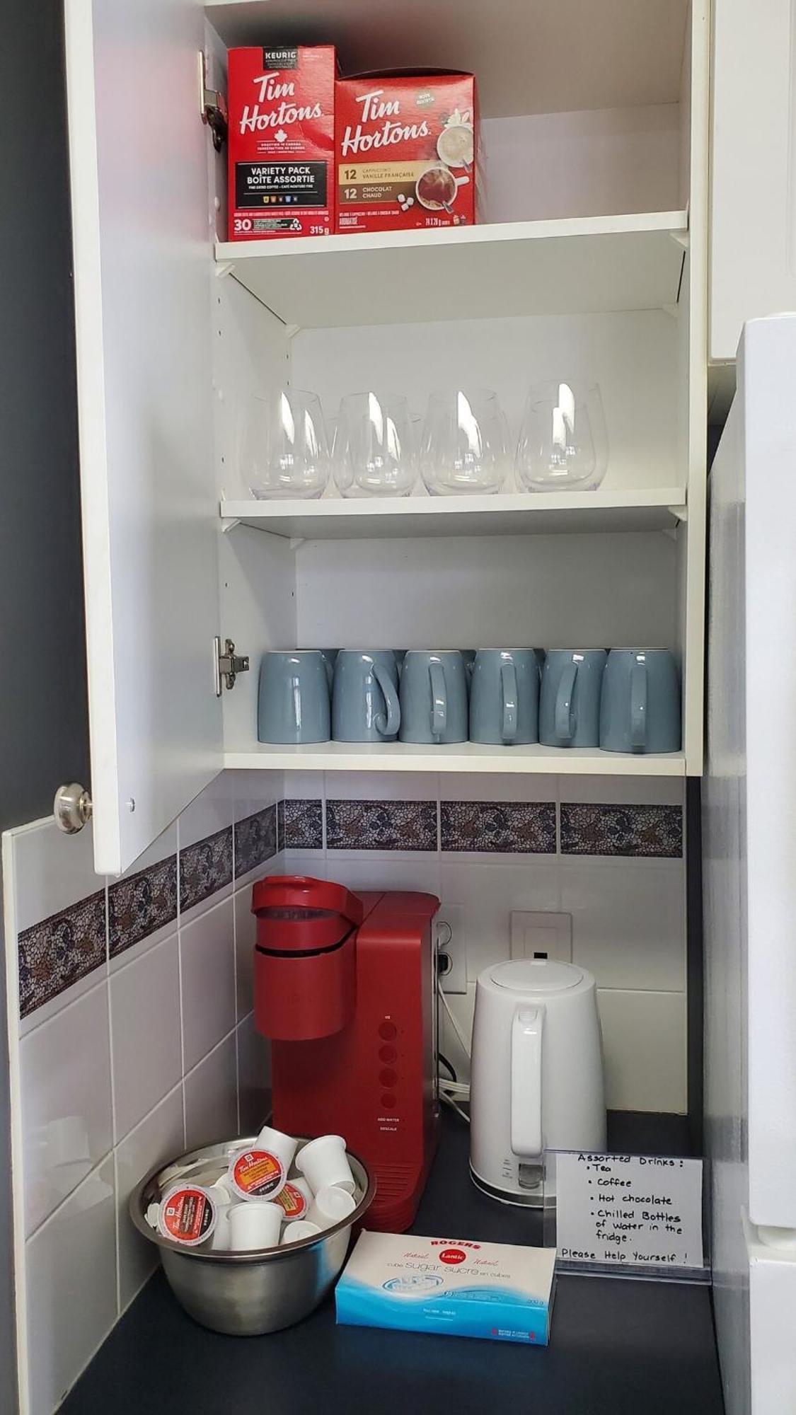 Holiday home 12 Spacious W Ac, Crib, Garage, By Airport *